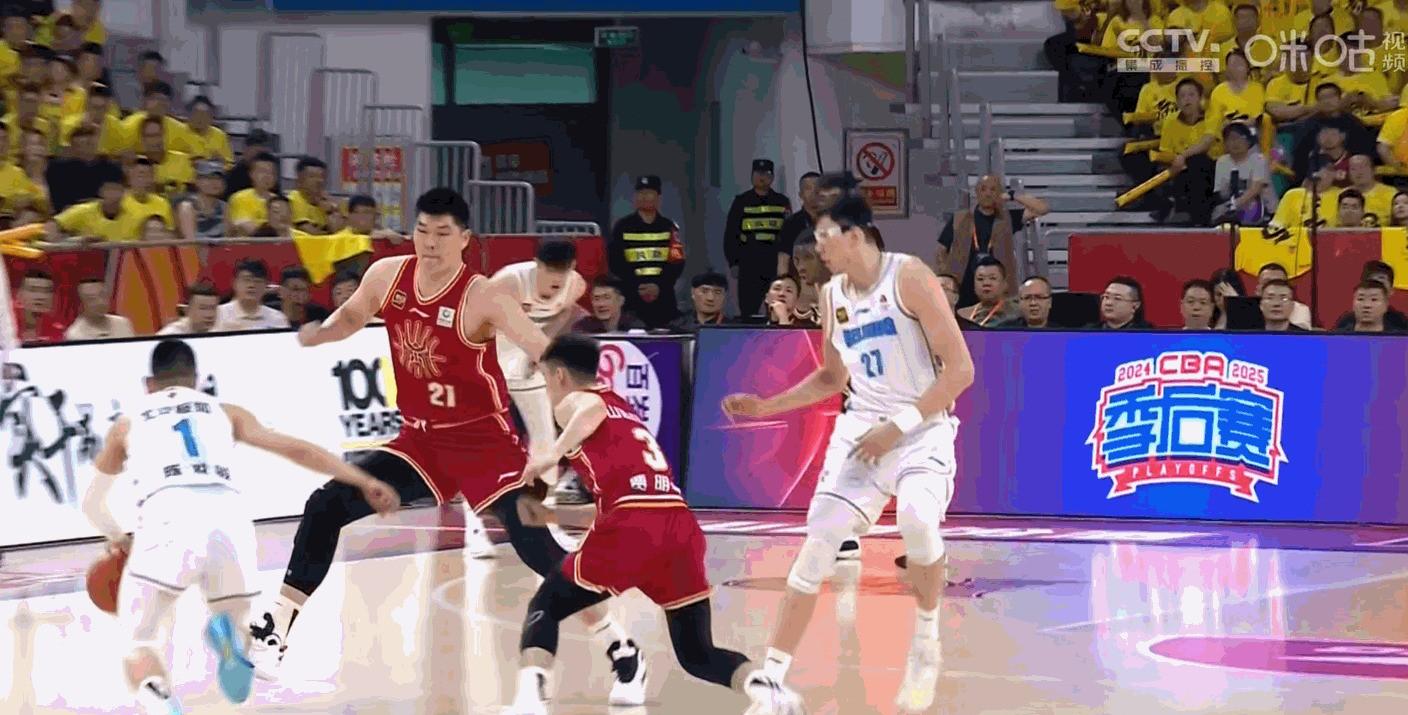 九游会J9官网关于CBA季后赛赛后走向成谜；费耶诺德门线救险；信心回归；训练强度明显提升的信息