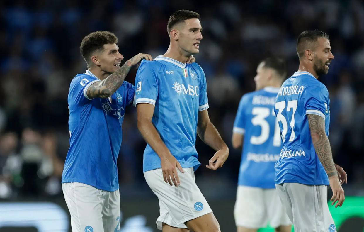 包含那不勒斯造点机会备战CBA季后赛风云突变塞维利亚清晨回应争议，斯图加特集结日完成体检看傻球迷的词条